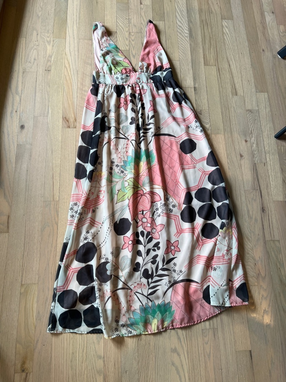 Trafaluc by Zara Floral Pink and Cream Midi Plunging Neckline Dress